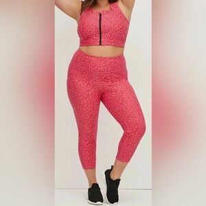 Torrid pink leopard active set